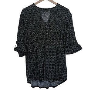 Cocomo Geometric Print Popover Stretch Knit Roll Tab Sleeve Top Pockets Size 3X